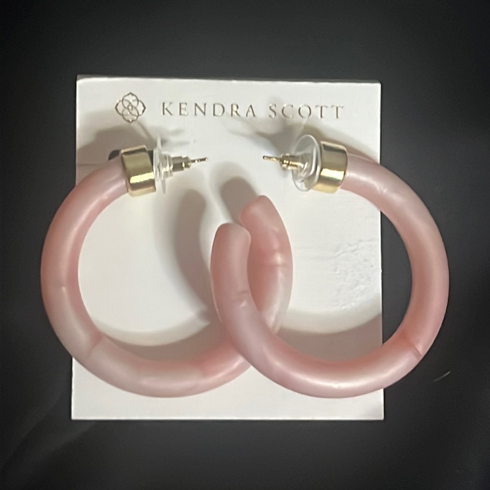 Kendra Scott Savannah hoop earrings
